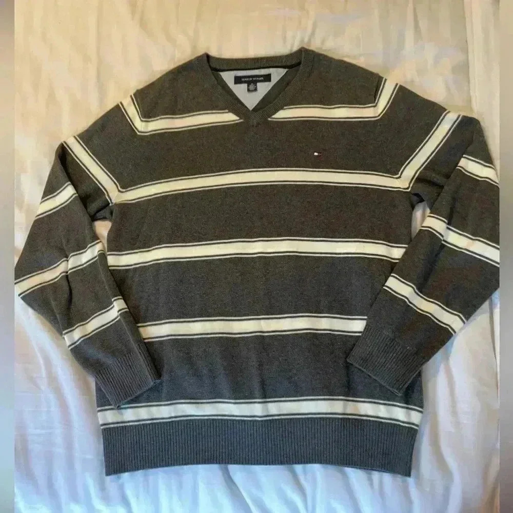 Tommy Hilfiger V Neck 100% Cotton Sweater Pullover Stripes Gray Fine Knit men M‎